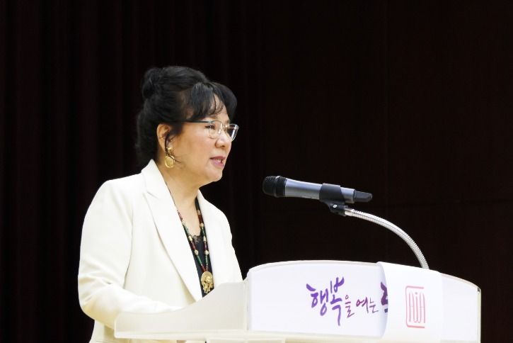 세계미술작가교류협회 여운미회장.jpg